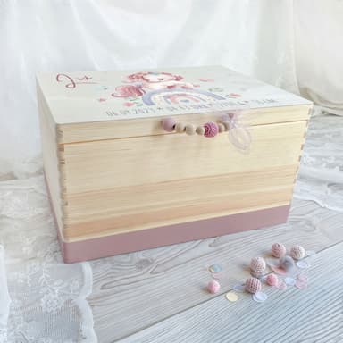 Einhorn auf Regenbogen